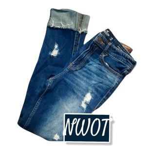 NWOT 26 Hollister